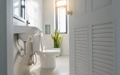 Comment aménager un cabinet de toilettes avec eau courante ?
