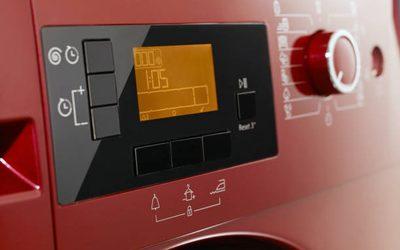 Voyant rouge sur une machine à laver Whirlpool 6 Sense : que faire ?